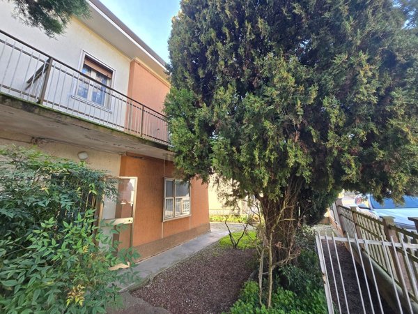 casa indipendente in vendita a Terre del Reno