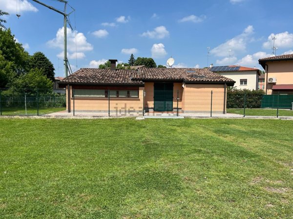 casa indipendente in vendita a Terre del Reno