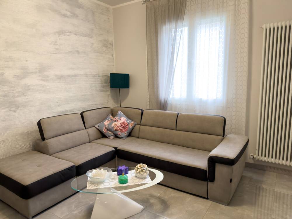 casa indipendente in vendita a Terre del Reno in zona Sant'Agostino