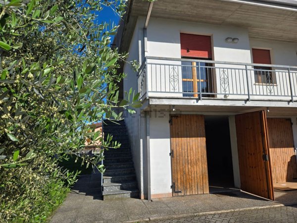casa indipendente in vendita a Terre del Reno