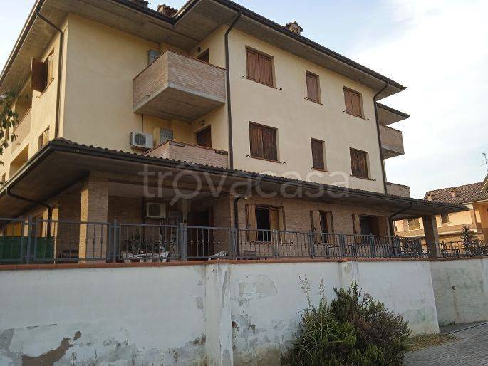 appartamento in vendita a Terre del Reno in zona Mirabello