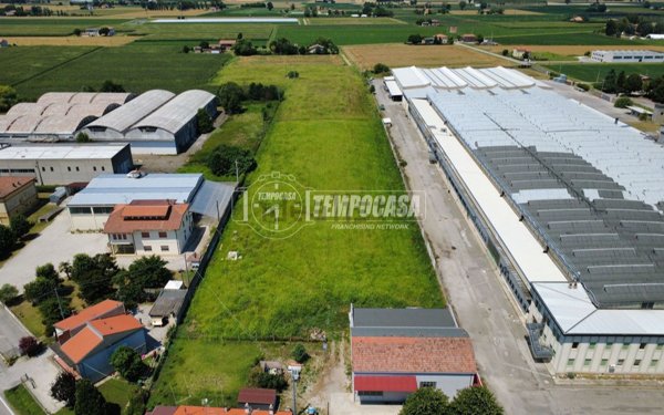 terreno edificabile in vendita a Terre del Reno