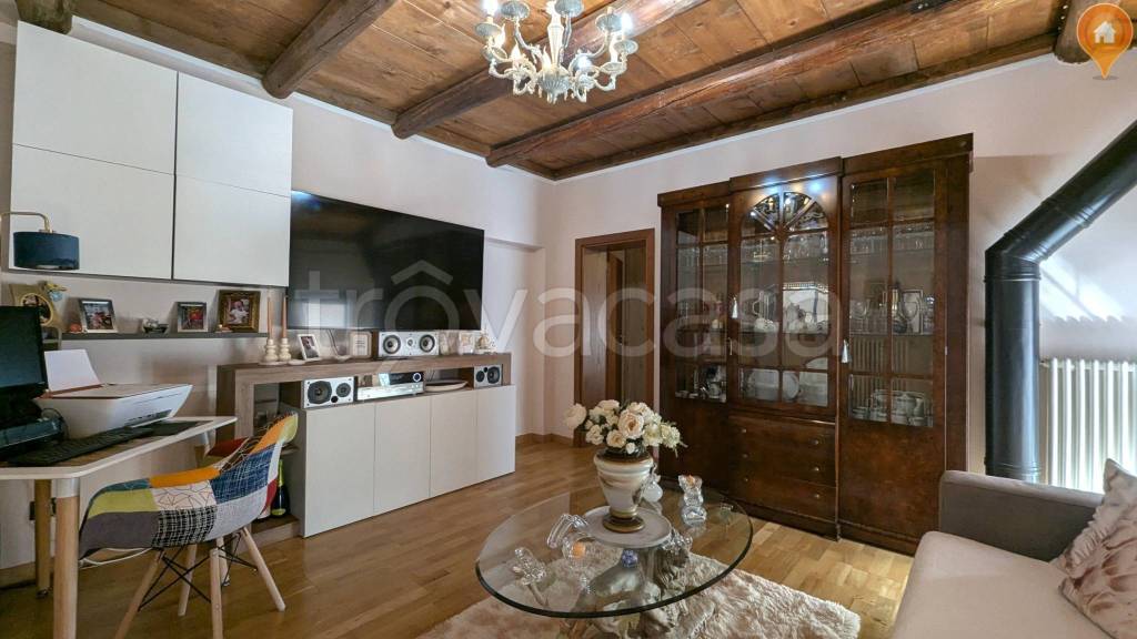 casa indipendente in vendita a Terre del Reno in zona Mirabello