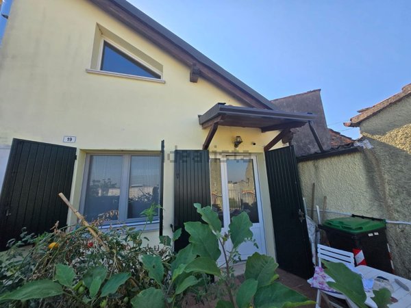 appartamento in vendita a Terre del Reno in zona Sant'Agostino