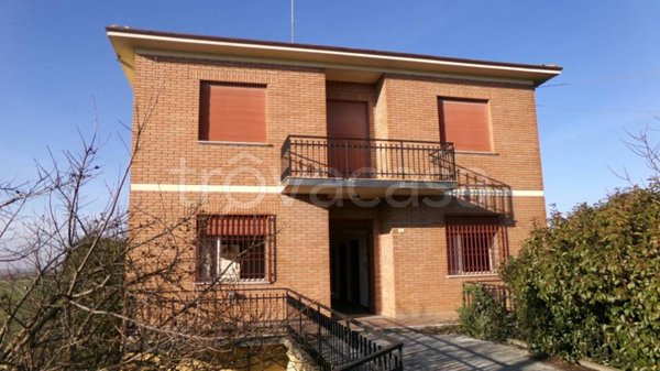 casa indipendente in vendita a Terre del Reno in zona Mirabello