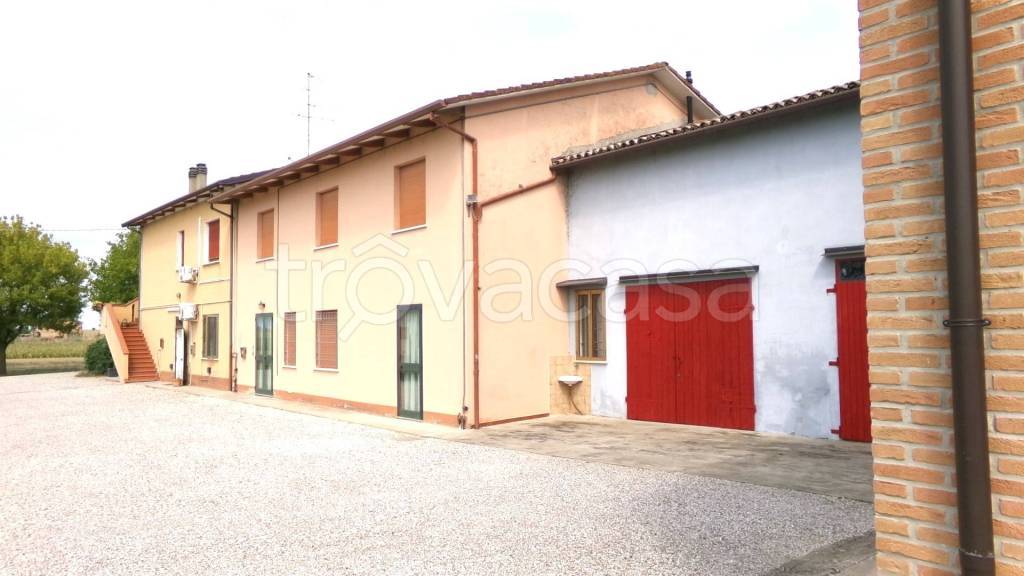 casa indipendente in vendita a Terre del Reno