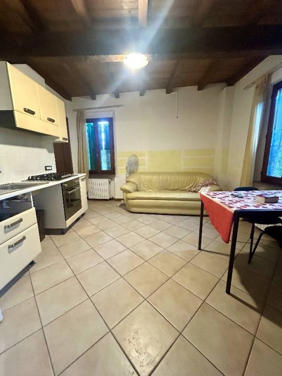 appartamento in vendita a Terre del Reno in zona Mirabello