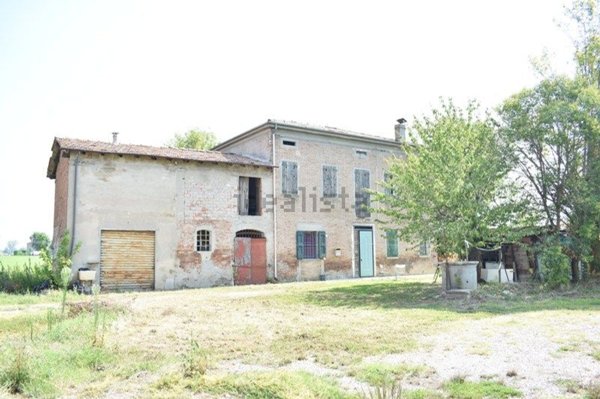 casa indipendente in vendita a Terre del Reno