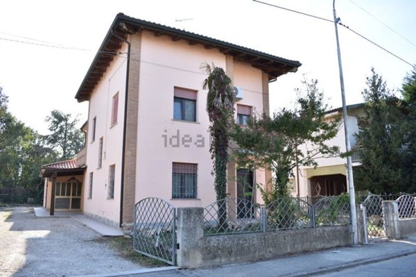 casa indipendente in vendita a Terre del Reno