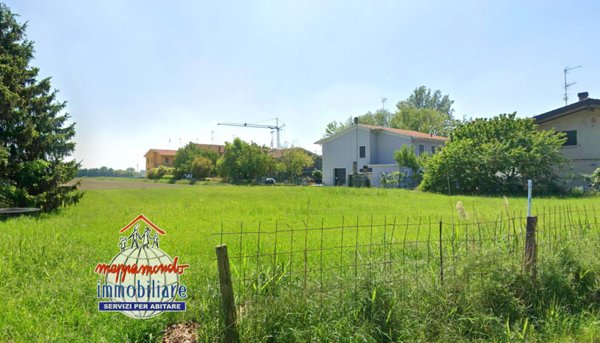 terreno in vendita a Terre del Reno