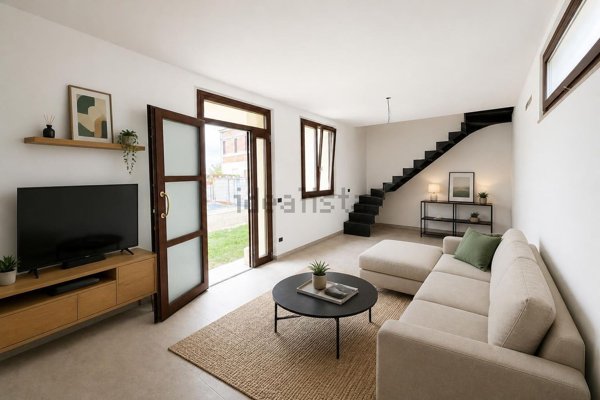 casa indipendente in vendita a Terre del Reno in zona Mirabello