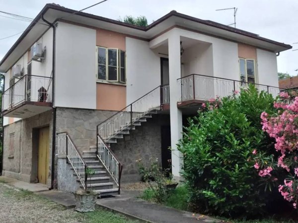 casa indipendente in vendita a Riva del Po in zona Ro