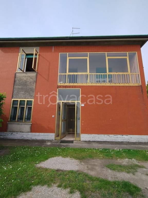 appartamento in vendita a Riva del Po in zona Ro