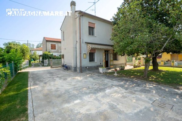 casa indipendente in vendita a Riva del Po