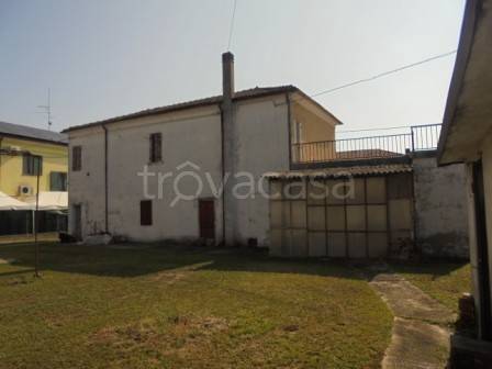 casa indipendente in vendita a Riva del Po