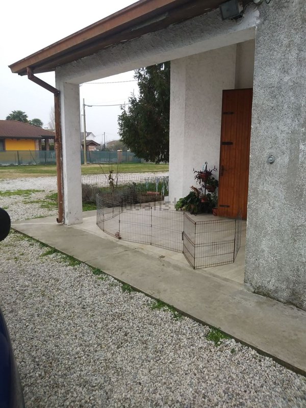casa indipendente in vendita a Riva del Po