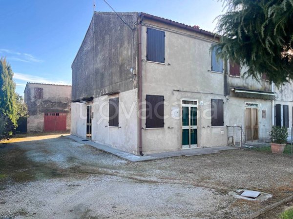 casa indipendente in vendita a Riva del Po
