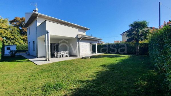 casa indipendente in vendita a Riva del Po in zona Ro