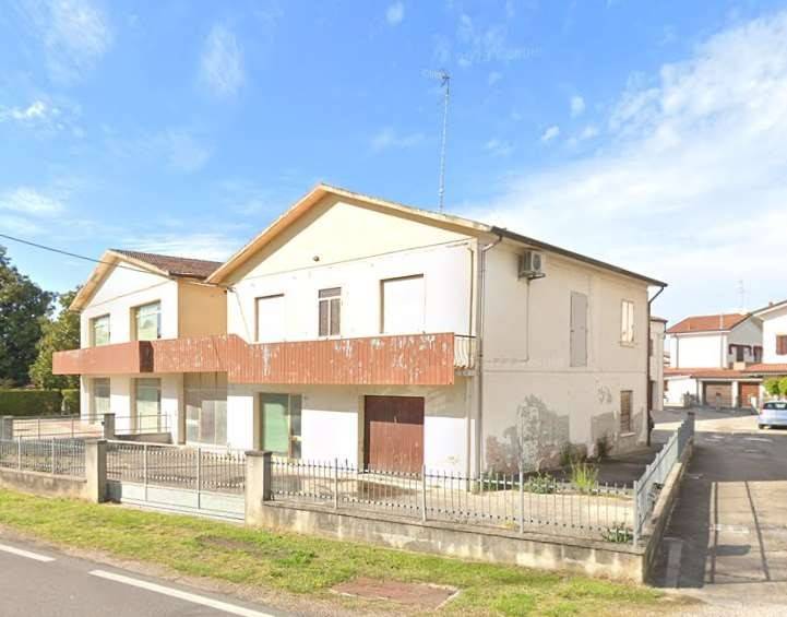 appartamento in vendita a Riva del Po in zona Ro