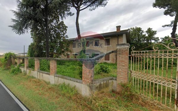 casa indipendente in vendita a Riva del Po in zona Berra