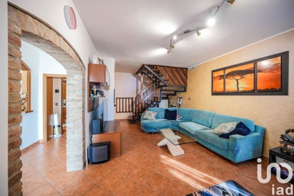 casa indipendente in vendita a Riva del Po