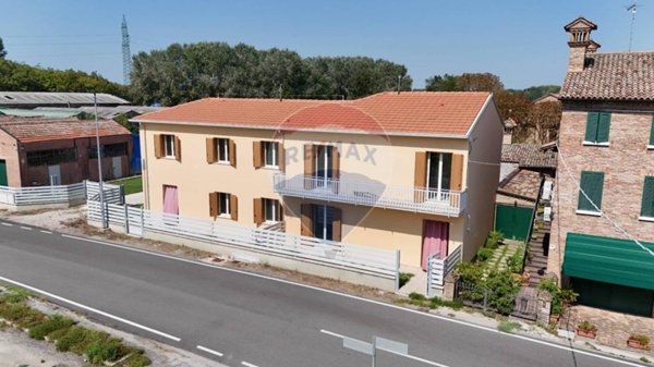 casa indipendente in vendita a Riva del Po in zona Ro
