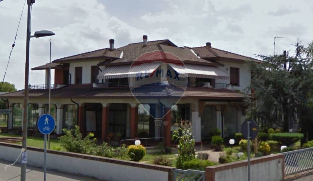 casa indipendente in vendita a Riva del Po in zona Berra
