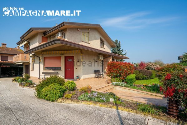 casa indipendente in vendita a Riva del Po