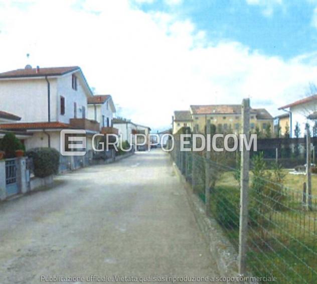 locale di sgombero in vendita a Riva del Po in zona Ro