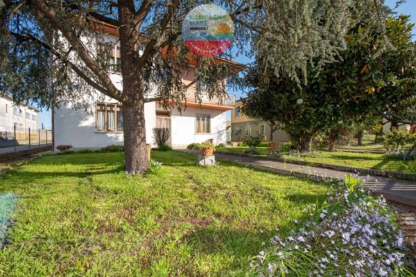 casa indipendente in vendita a Riva del Po