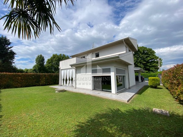casa indipendente in vendita a Riva del Po in zona Ro