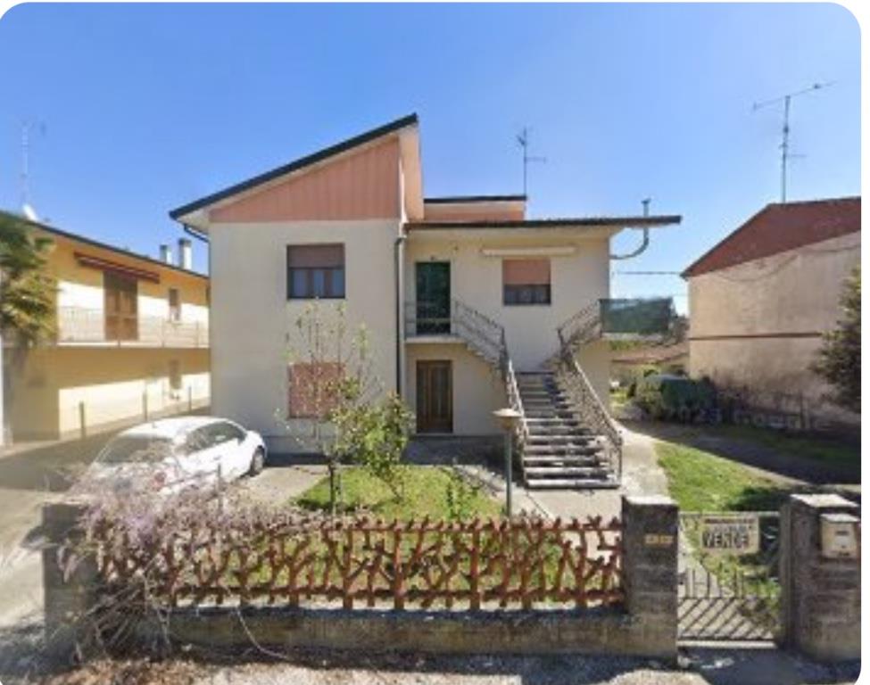 casa indipendente in vendita a Riva del Po