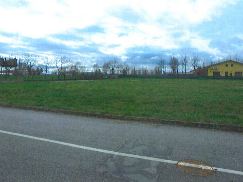 terreno agricolo in vendita a Riva del Po
