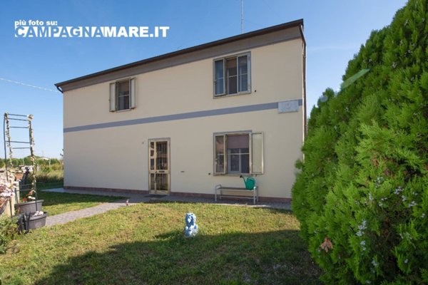 casa indipendente in vendita a Riva del Po in zona Ro
