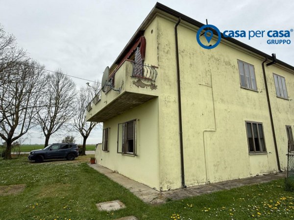 casa indipendente in vendita a Riva del Po