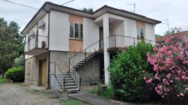 casa indipendente in vendita a Riva del Po