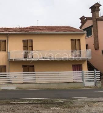 casa indipendente in vendita a Riva del Po