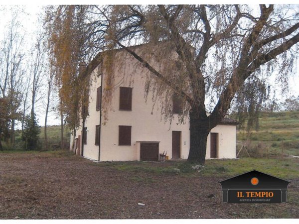 casa indipendente in vendita a Riva del Po in zona Serravalle