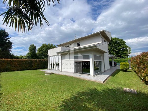 casa indipendente in vendita a Riva del Po in zona Ro