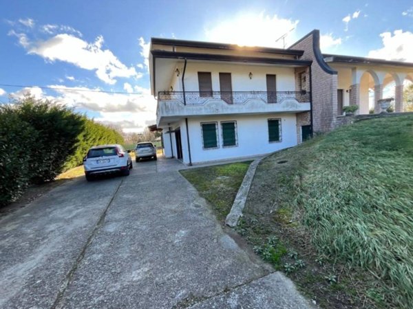 casa indipendente in vendita a Riva del Po in zona Ro