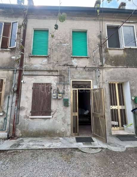 casa indipendente in vendita a Riva del Po