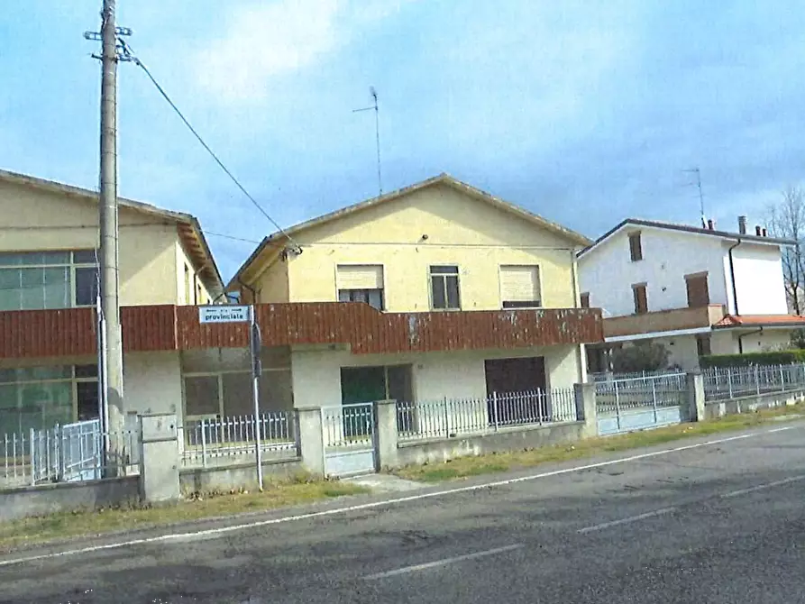 locale di sgombero in vendita a Riva del Po in zona Ro