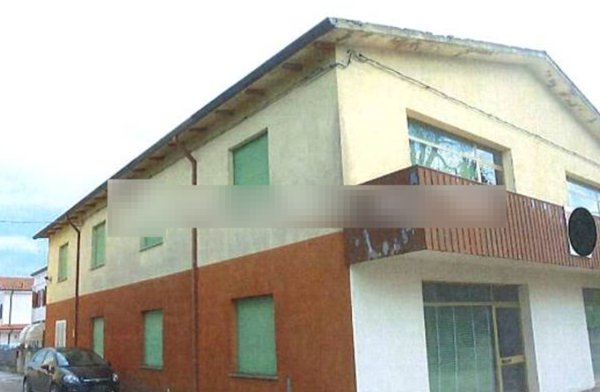 locale di sgombero in vendita a Riva del Po in zona Ro