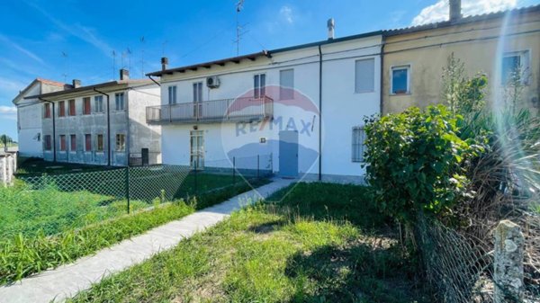 casa indipendente in vendita a Riva del Po in zona Berra