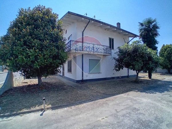 casa indipendente in vendita a Riva del Po in zona Berra