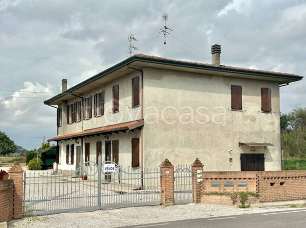 casa indipendente in vendita a Riva del Po in zona Ro