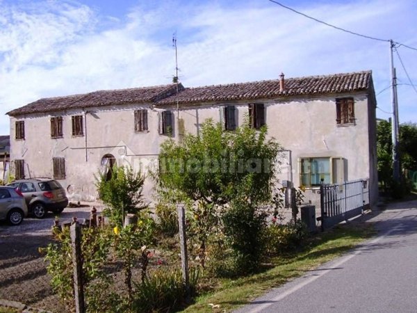 appartamento in vendita a Riva del Po in zona Cologna