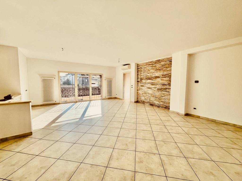 appartamento in vendita a Riva del Po in zona Serravalle