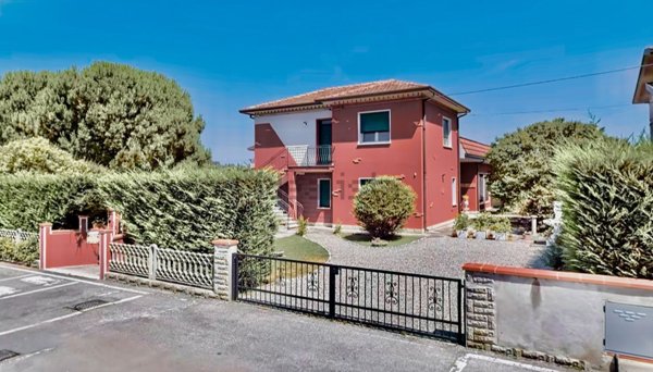casa indipendente in vendita a Riva del Po in zona Serravalle