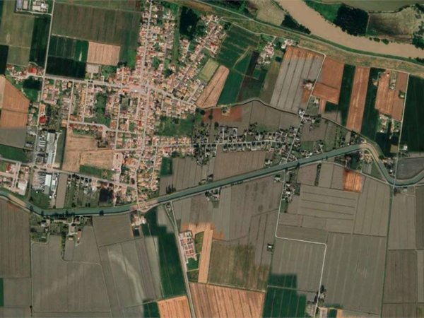 appartamento in vendita a Riva del Po in zona Serravalle